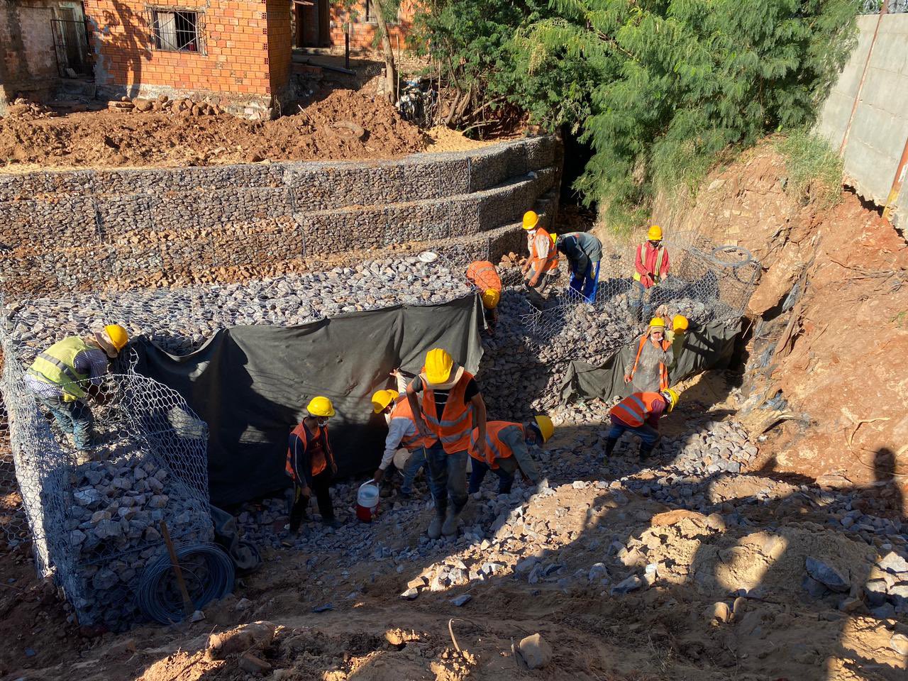 Avanzan las obras en el Arroyo Lambaré.